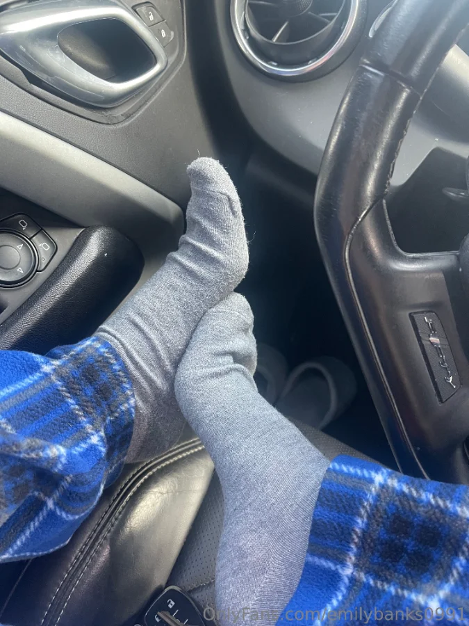 1069113373_Car vibes 👣_03_3024x4032_4da67d3ffac19f90c1d59d3de65eabaf.webp