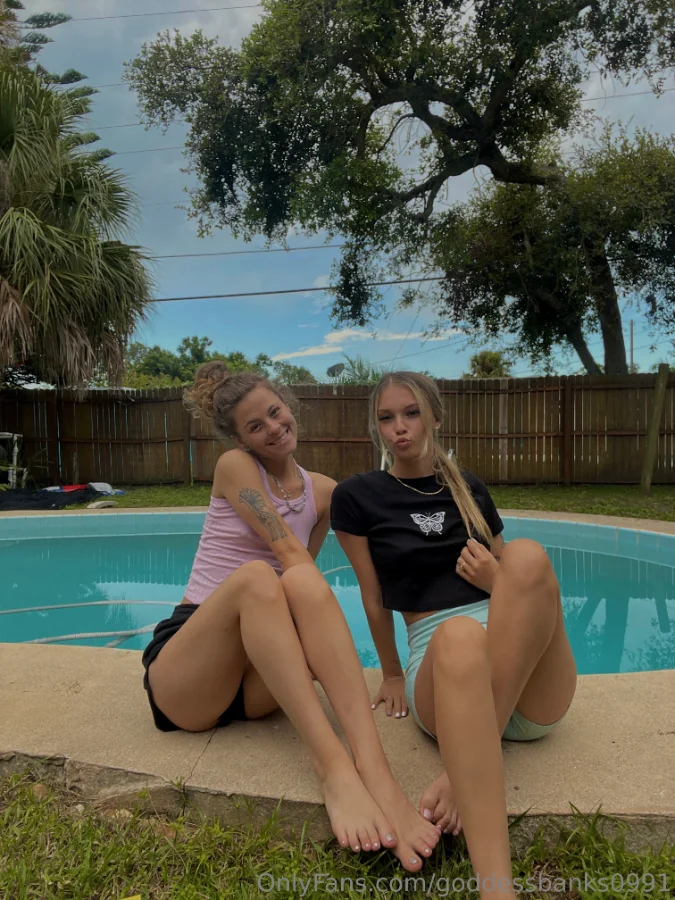 1071223943_Miss our pool!_01_3024x4032_cba912ab029c95c30b905f816d5cffa0.webp