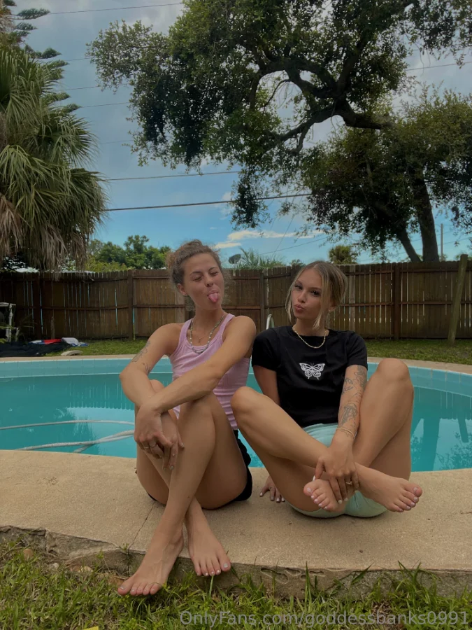 1071223943_Miss our pool!_02_3024x4032_f6bc2d55877ed54e9e088a49a85ce5e1.webp