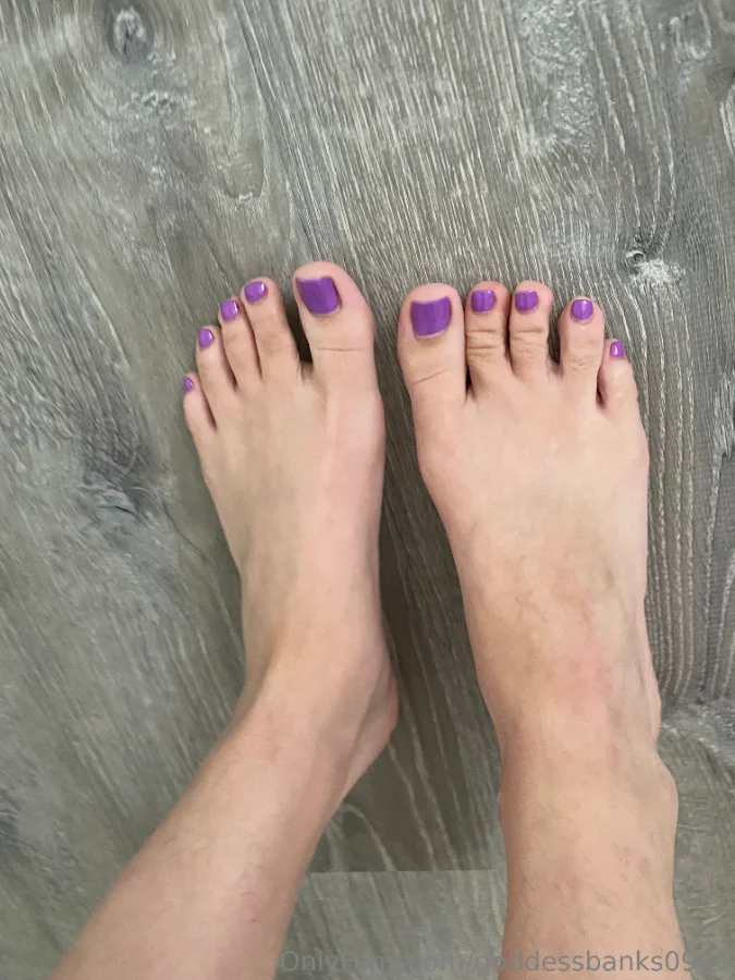 1101546063_Come rub the feet_02_3024x4032_ae2c50e699b67aac5ff6154d08eddf02.webp