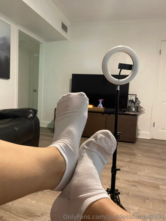 1114423351_Another day with beautiful feet_02_3024x4032_b4cebadd9ab60acb8021c7b34dd17746.webp