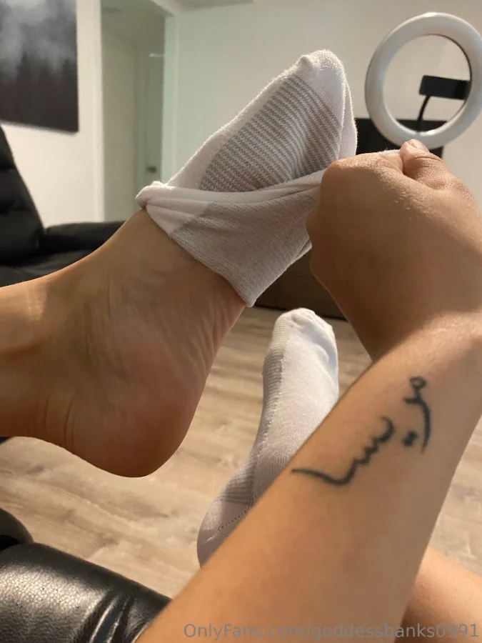 1114423351_Another day with beautiful feet_06_3024x4032_c72e23d9991f3ef221166a028a01bd7b.webp