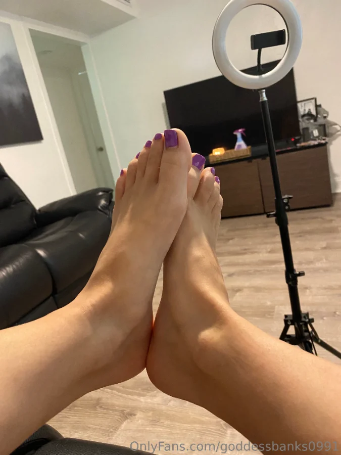 1114423351_Another day with beautiful feet_12_3024x4032_e67b6fd15433bdb690a01d6aa1203c15.webp