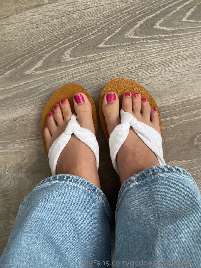 1144250042_Flip flop fun 🤩_01_3024x4032_fa3e6584947fa2f0344b2ab85ec80b6c.webp