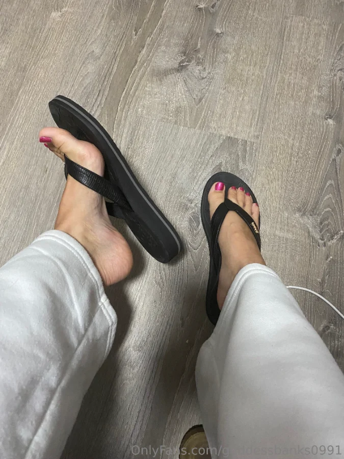 1159984333_New sandals 🩴_04_3024x4032_ec694a49986a29e2114dc19bd114cbcf.webp