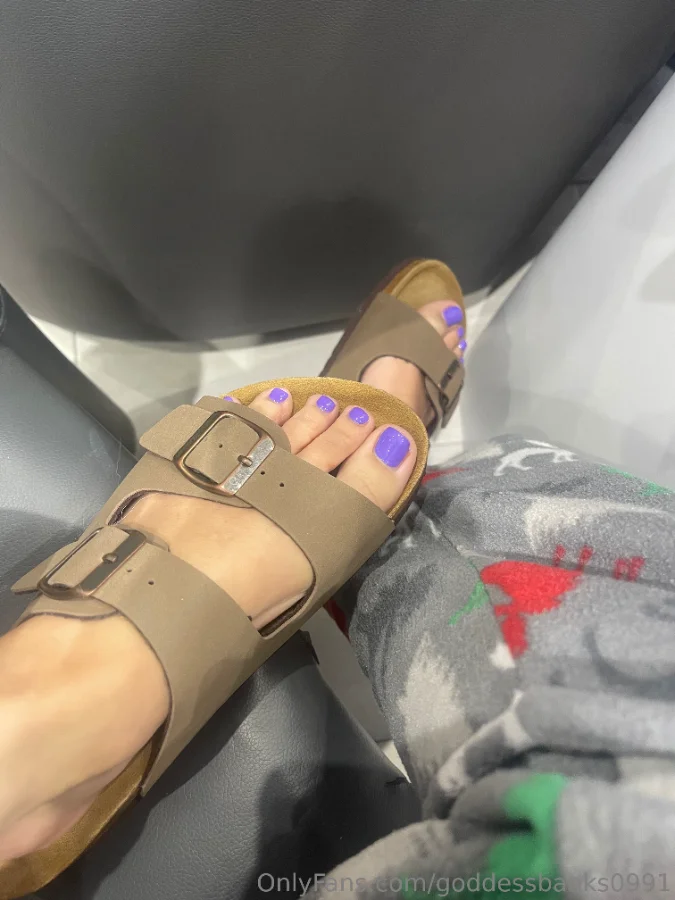 1282846678_New toes , pay for them 😏_01_3024x4032_17fb0d22a99c7be023b1f48451fc57c9.webp