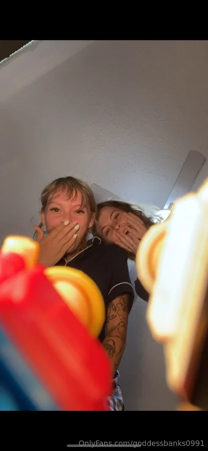 1348378457_Found some tinys in our room … watch to see what we do to th.._01_828x1792_58c3eee...webp