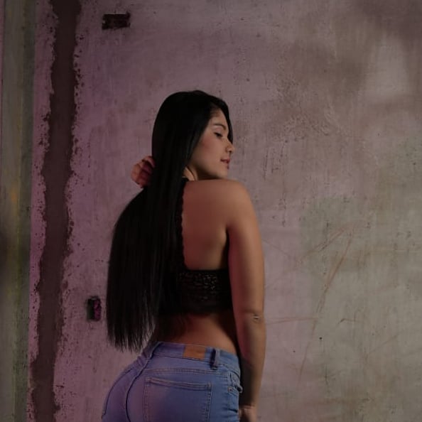 22manurios - BrTjnyPH_YM.jpg