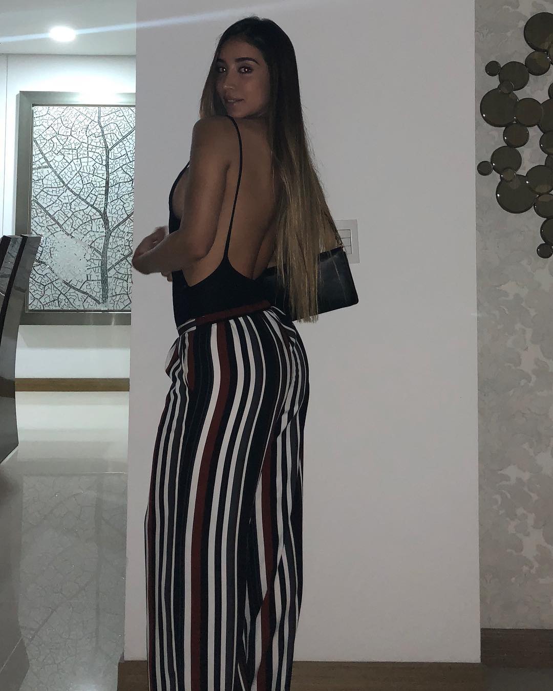 _vv20_ - Bh2qjZzn2Ur.jpg