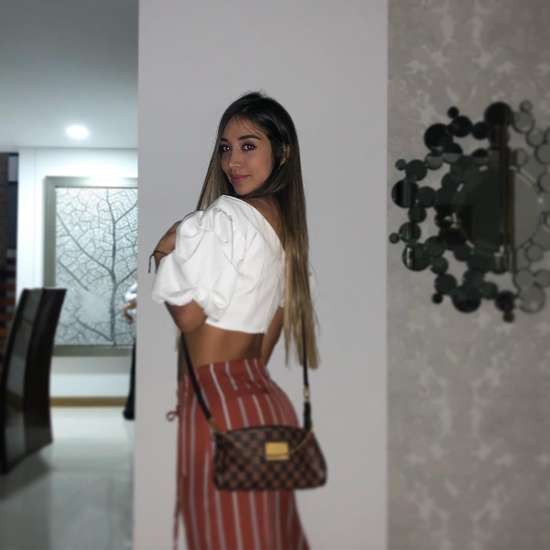 _vv20_ - Bn4xzO2Bbav.jpg