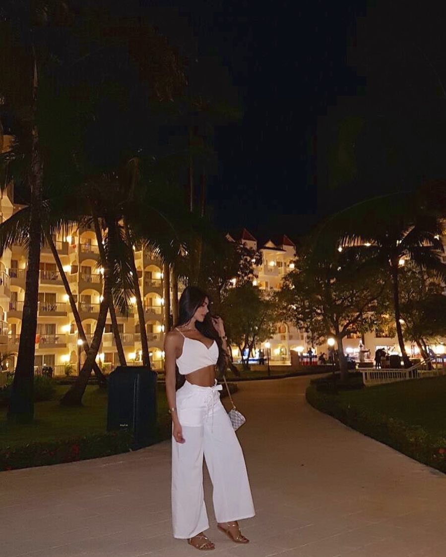 alevasquez_23 - BSm7I6Jj0sZ.jpg