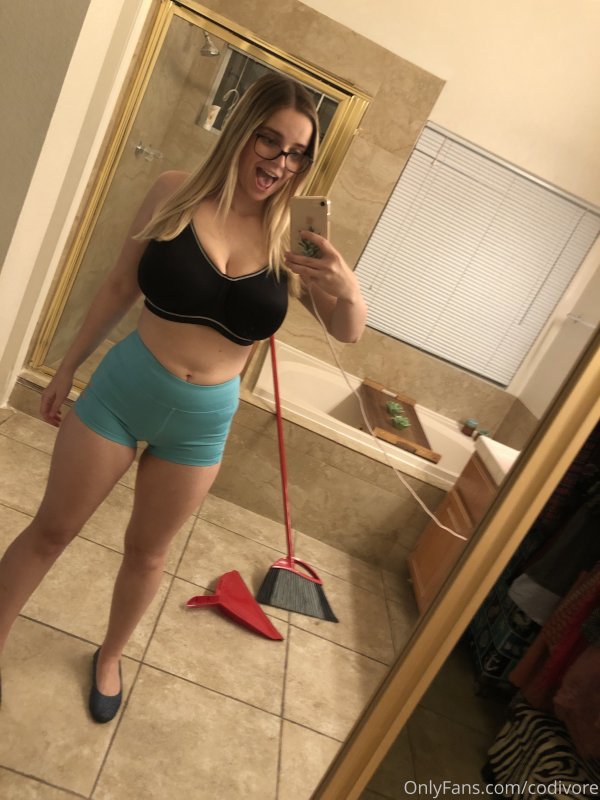 codivore-31-03-2020-23388375-Photos of the Day 261 (Don't worry More.jpg