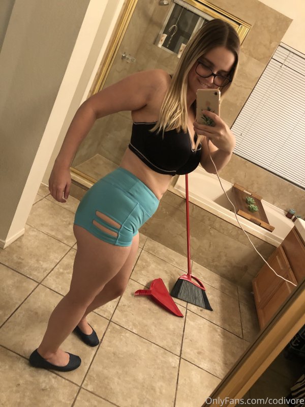 codivore-31-03-2020-23388377-Photos of the Day 261 (Don't worry More.jpg