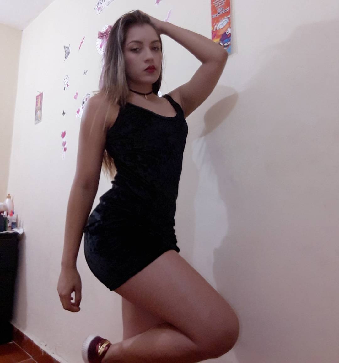 dahianna_santa - BZK1Y7TFvKf.jpg