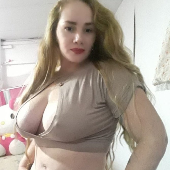 FrlfdJuWAAEoYec (1).jpeg