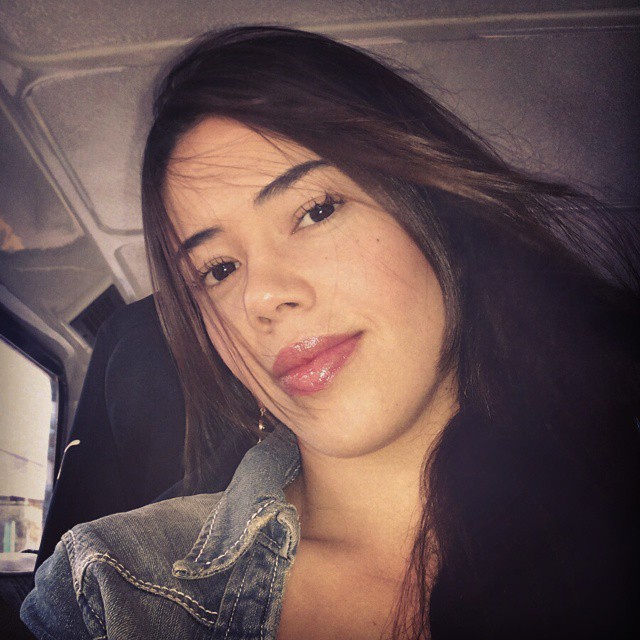 isazamariana - r8PHEjiUc7.jpg