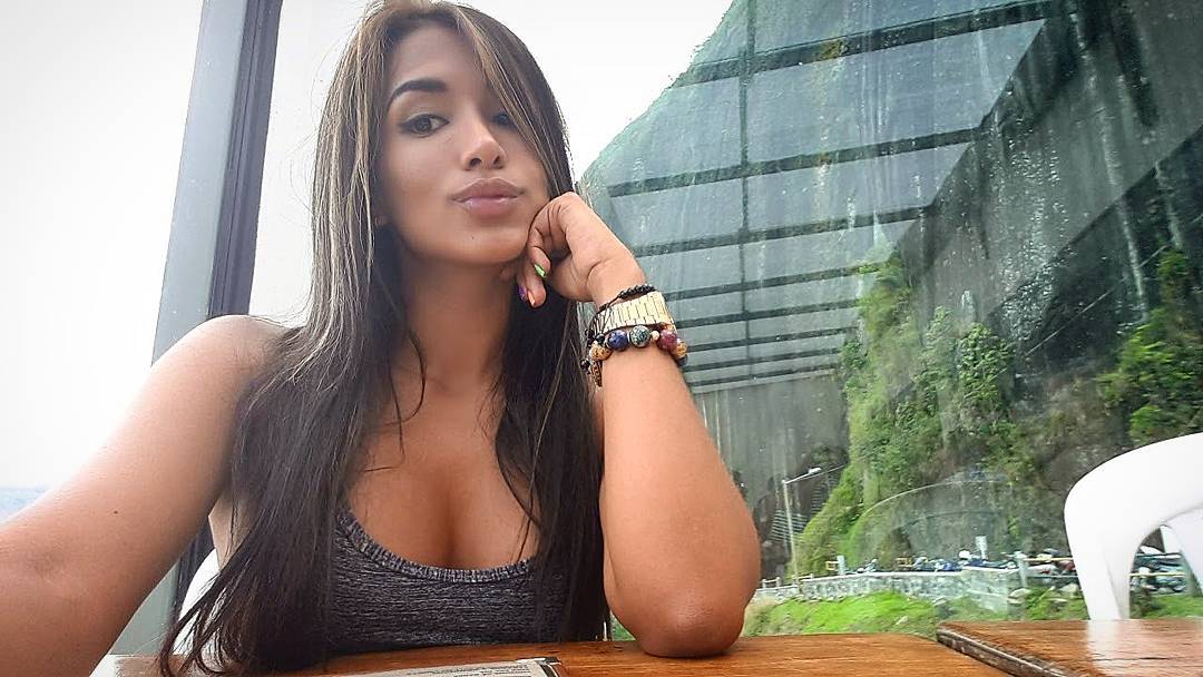 jansiboni - BbxdO8EgF0G.jpg