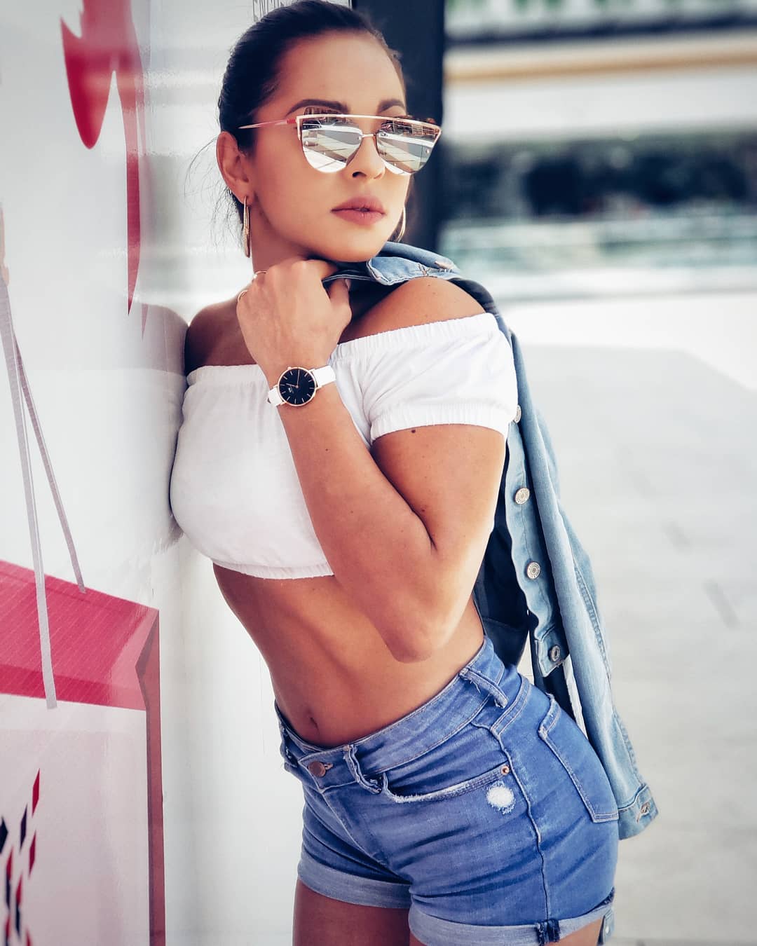 karlabustillos93 - Bldp0EzA8_v.jpg