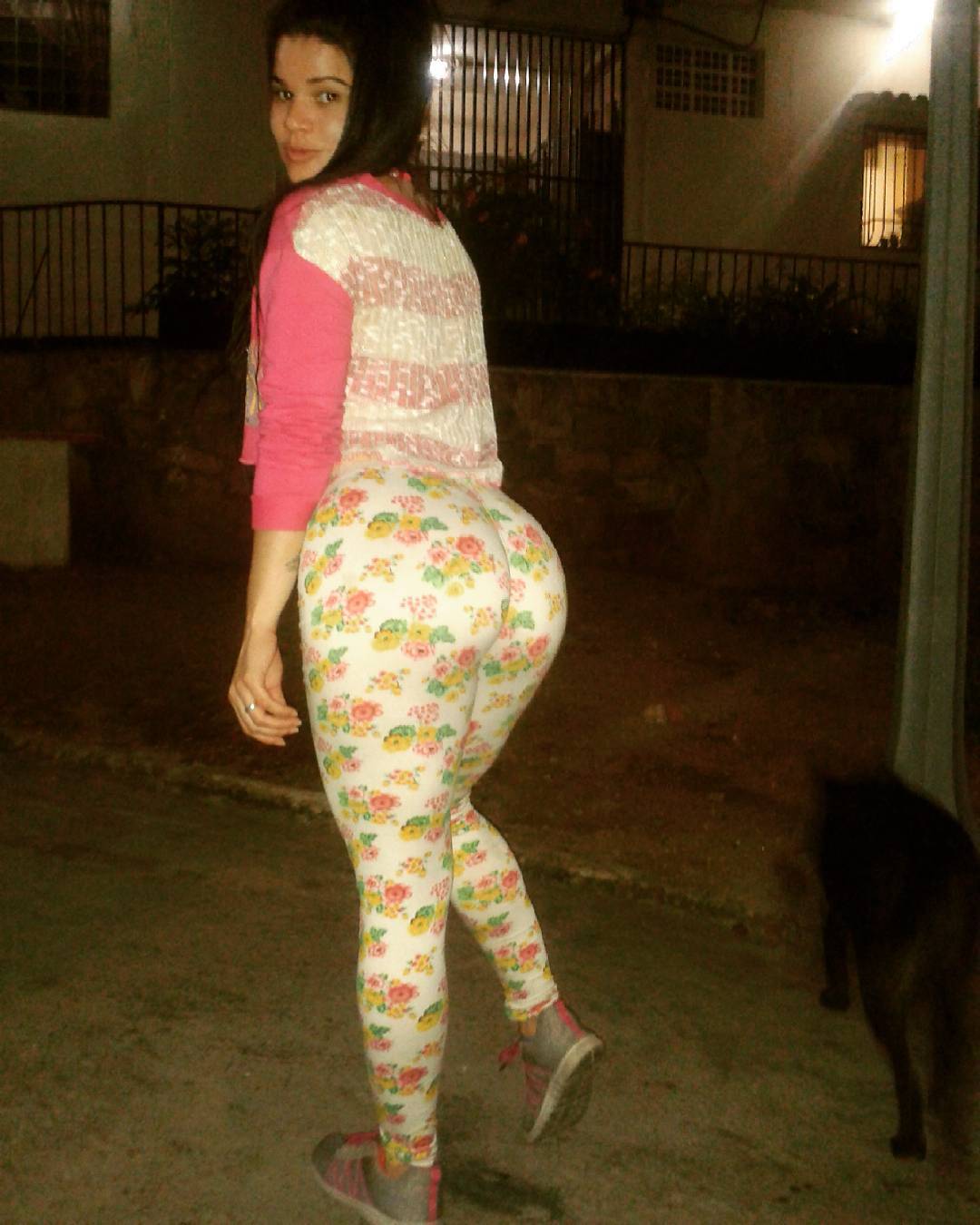 lucianacedeno1605 - BcBZGj-H41A.jpg