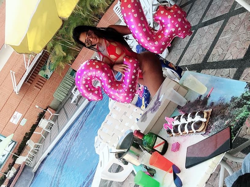 mjr2212 - Brva_W6BNKl.jpg