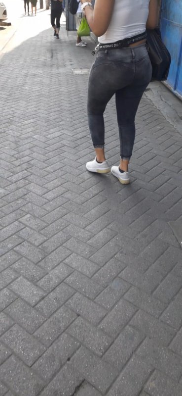 Screenshot_20210213-231347_Video Player.jpg