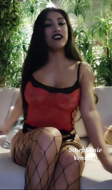 Screenshot_20220617-063928_Video Player.jpg