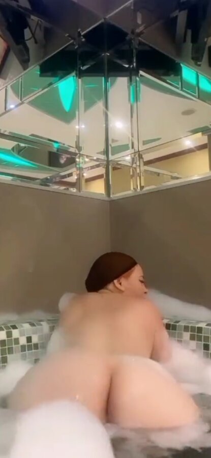 Screenshot_20230419-003400_Video Player.jpg