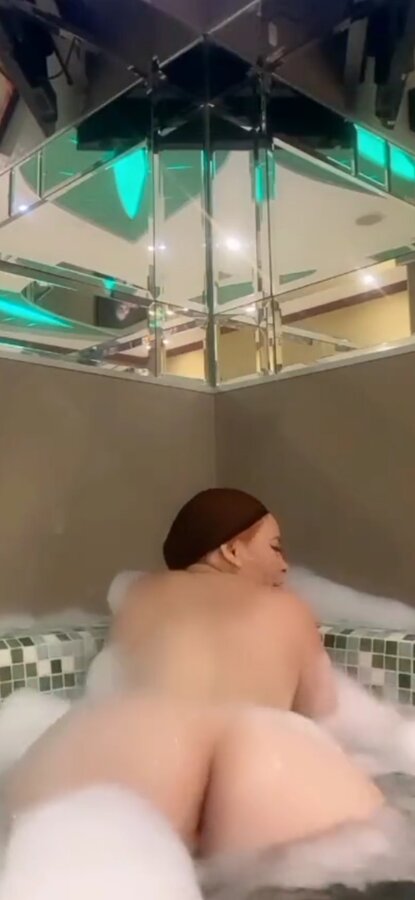 Screenshot_20230419-003407_Video Player.jpg