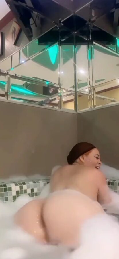 Screenshot_20230419-003706_Video Player.jpg