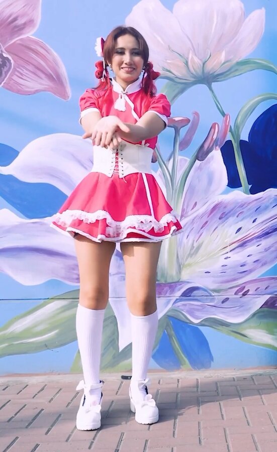 Screenshot_20230506_192955_Video Player.jpg