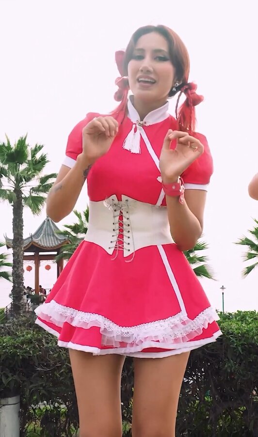 Screenshot_20230506_193115_Video Player.jpg