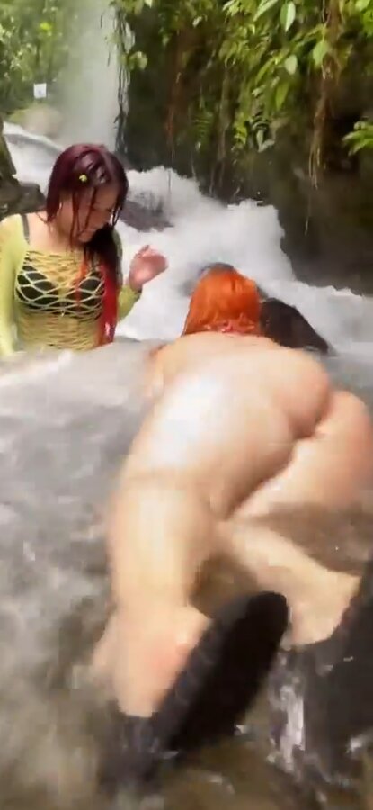 Screenshot_20230705-220637_Video Player.jpg