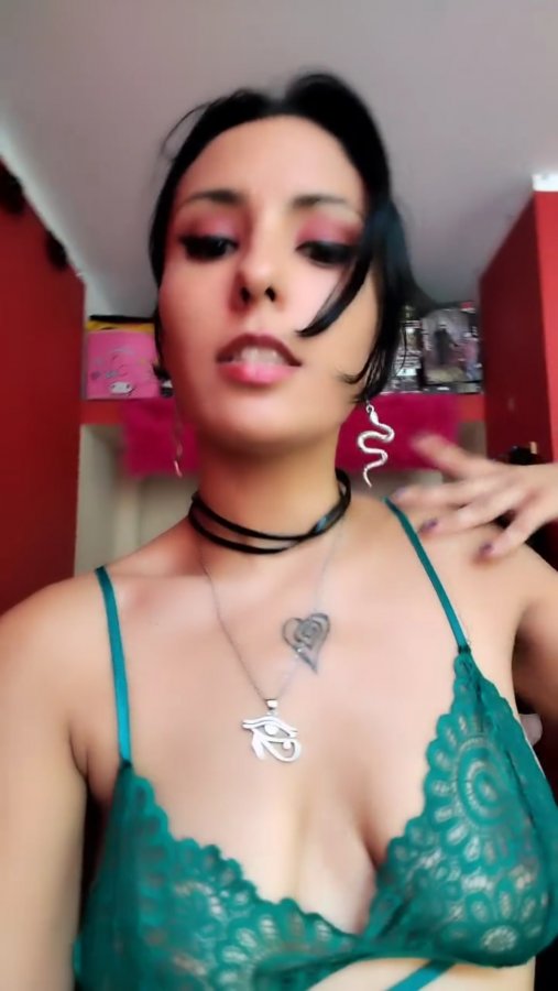 Screenshot_20250305_235303_Video Player.jpg