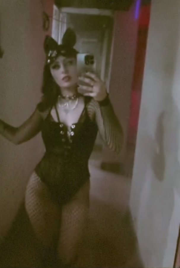 Screenshot_20250410_074042_Video Player.jpg