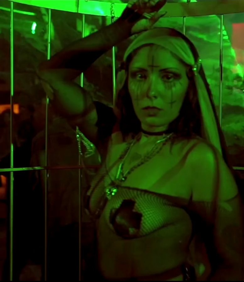 Screenshot_20250412_003604_Video Player.jpg