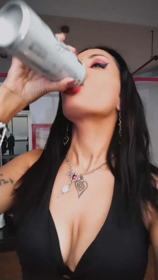 Screenshot_20250413_192259_Video Player.jpg