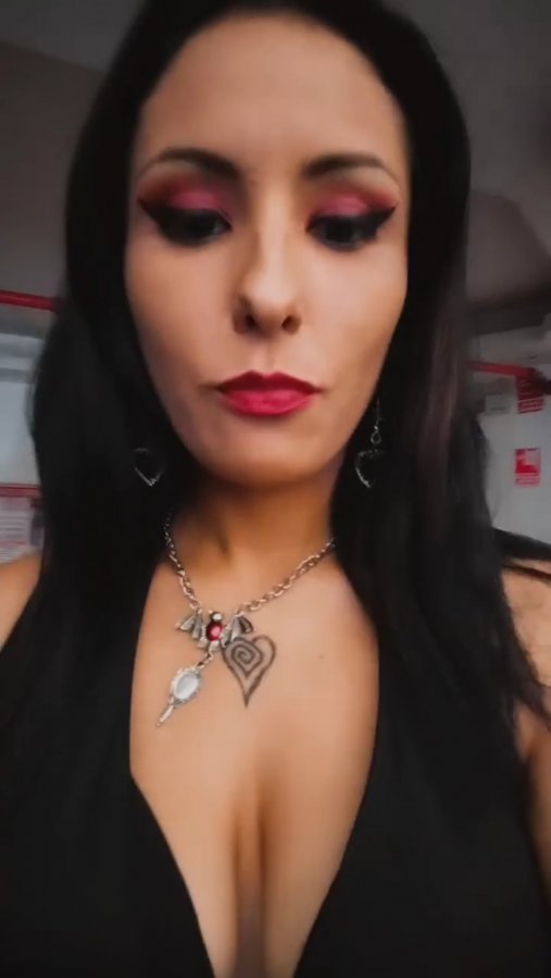 Screenshot_20250413_192340_Video Player.jpg