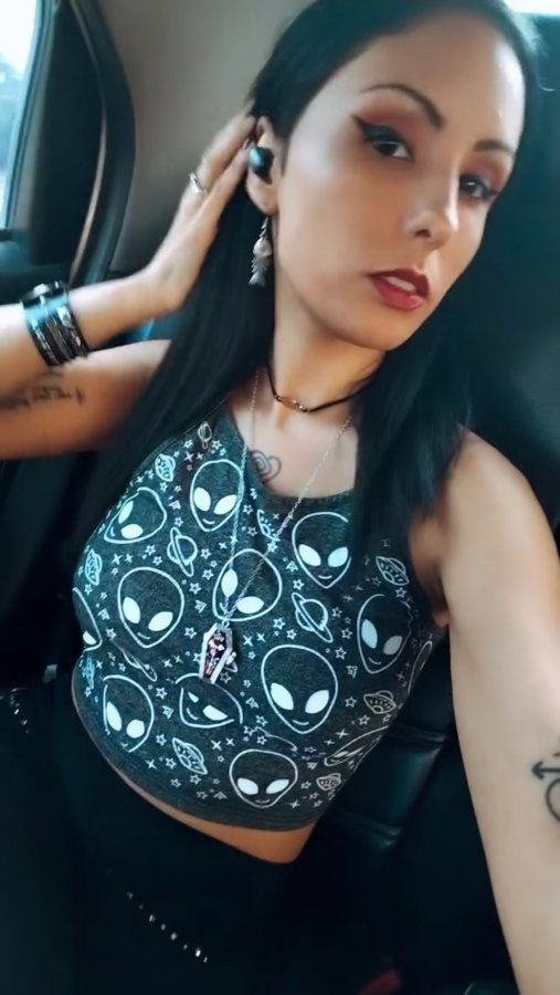 Screenshot_20250423_070848_Video Player.jpg