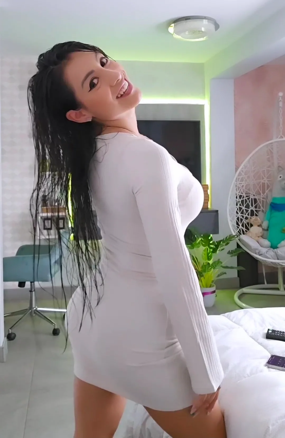 Screenshot_20260222_004010_Video Player.webp