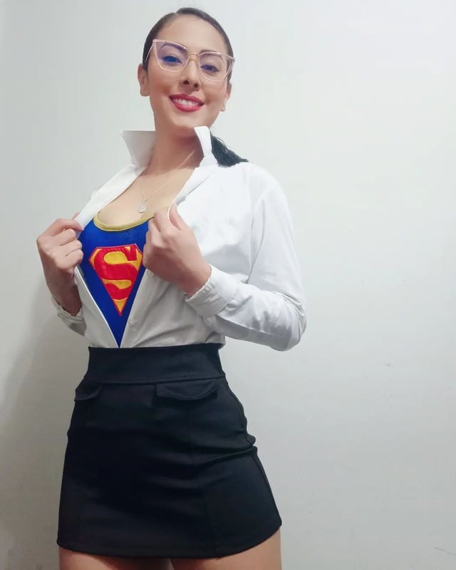 secretary-to-supergirl-set-by-v0-68zvr6ryc75b1.