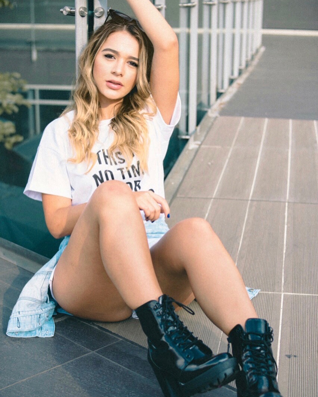 vrpo08 - BrtE895HAkQ.jpg